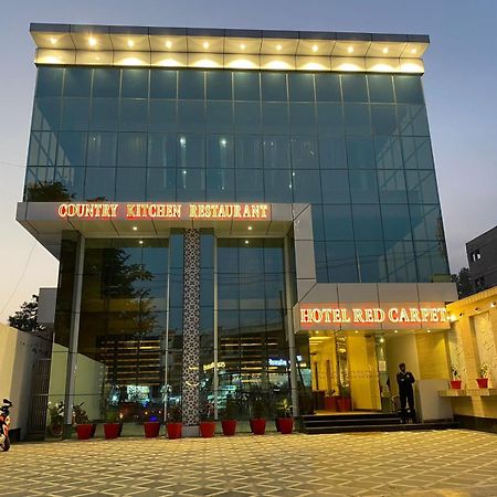 Hotel Red Carpet Tajganj Экстерьер фото